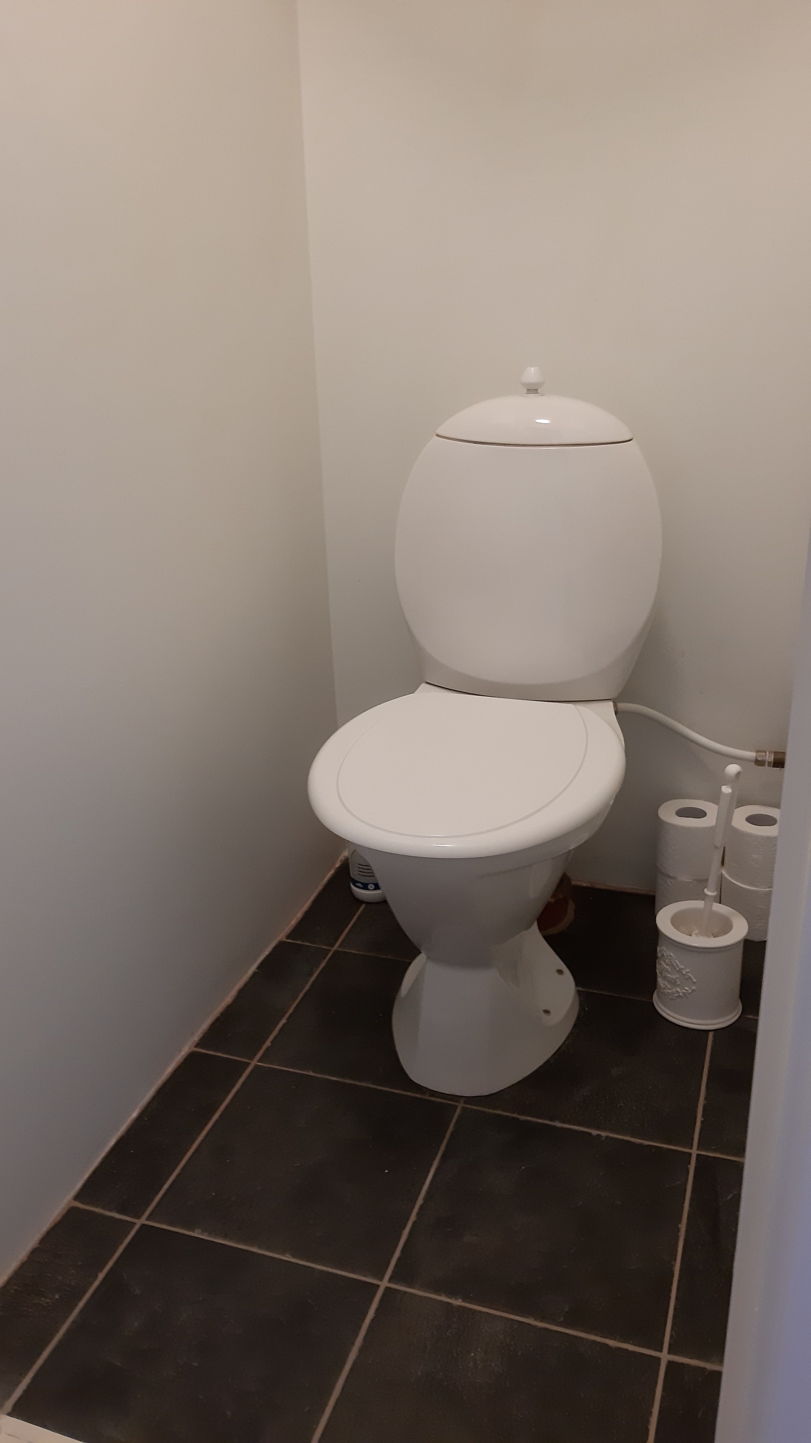 Wc nr. 2 i seperat rom. Galleribilde