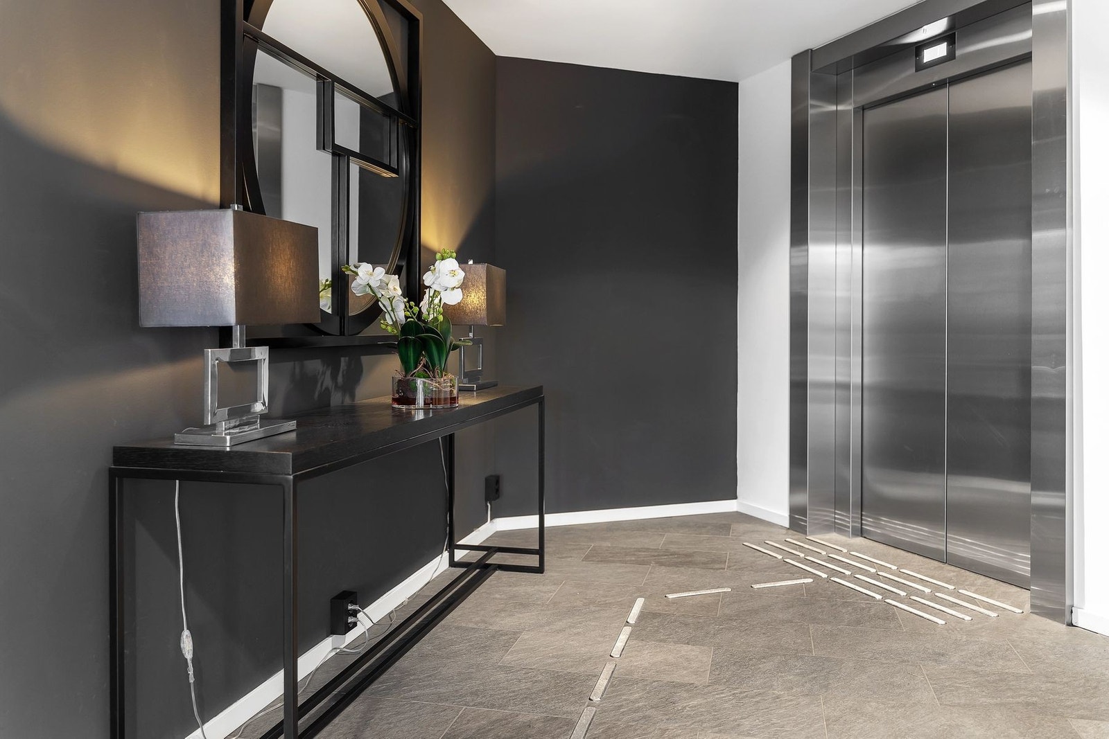 Representabelt inngangsparti til sameiet Galleribilde