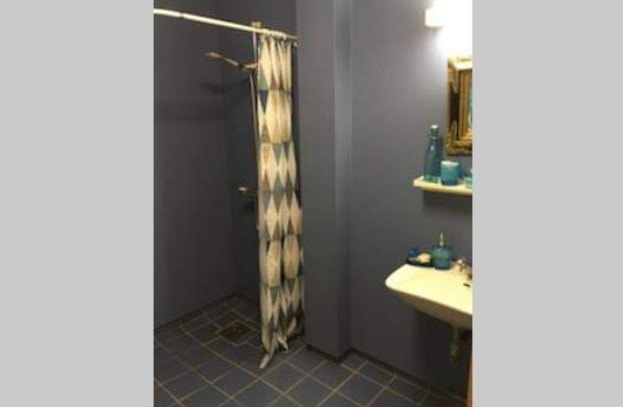 Bad nr. 1 i underetasjen Galleribilde