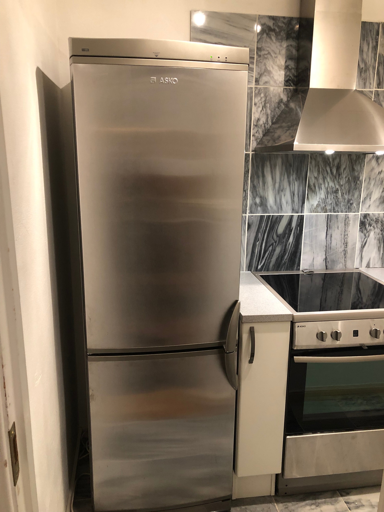 Kjøkken i underetasjen Galleribilde