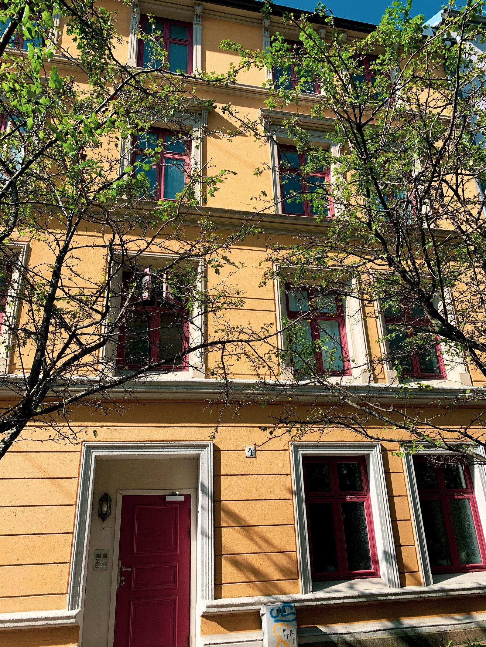 Bygning: Leiligheten ligger i 3 etasje. Galleribilde