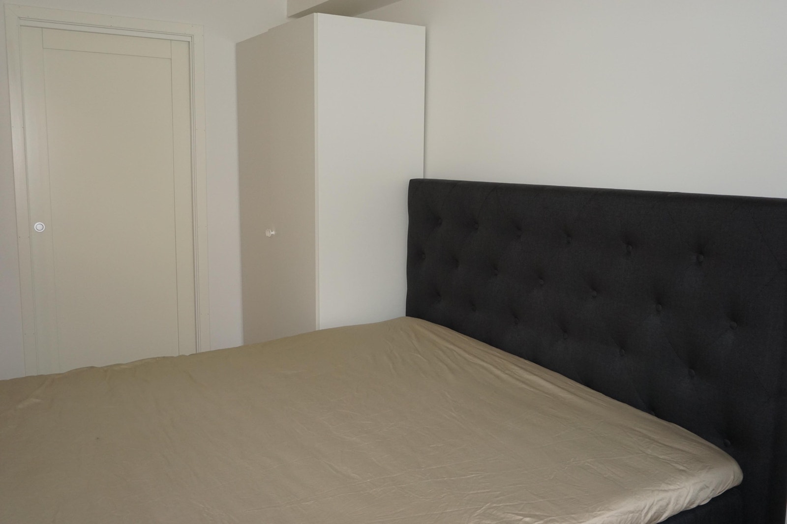 1 soverommet Galleribilde