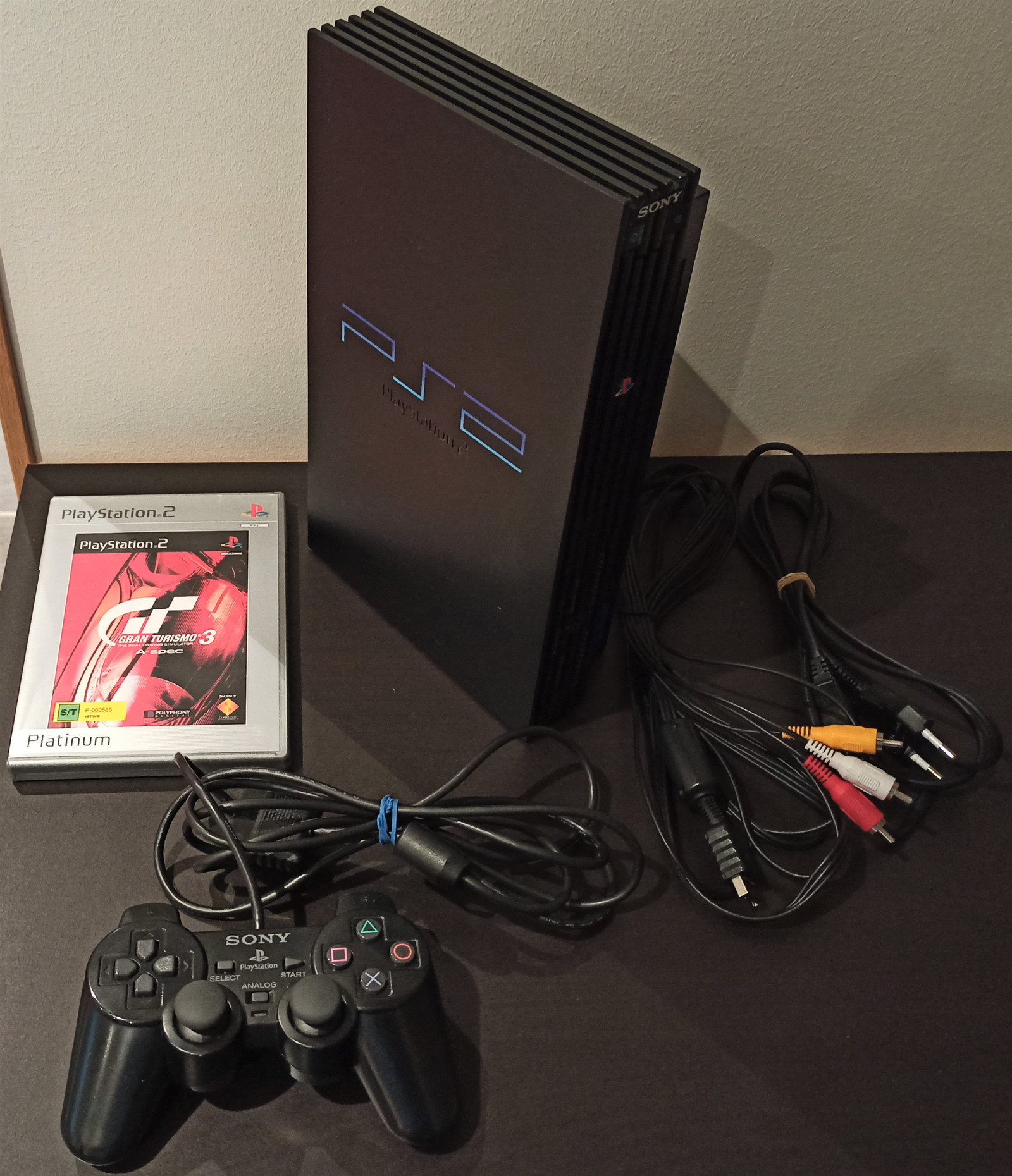 Playstation 2 PS2 med spill og kabler SELGES !!! | FINN.no Playstation 2 med utstyr | FINN.no