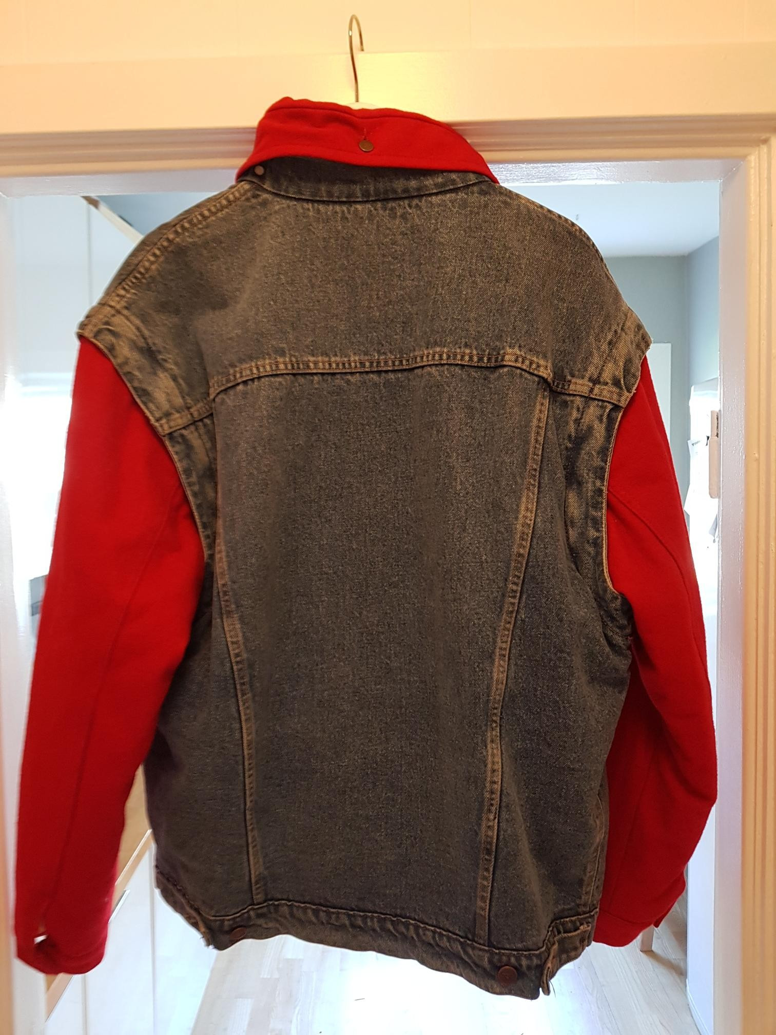 Varm retro dongerijakke fra Poco Loco selges billig | FINN.no Varm retro dongerijakke fra Poco Loco selges billig | FINN.no