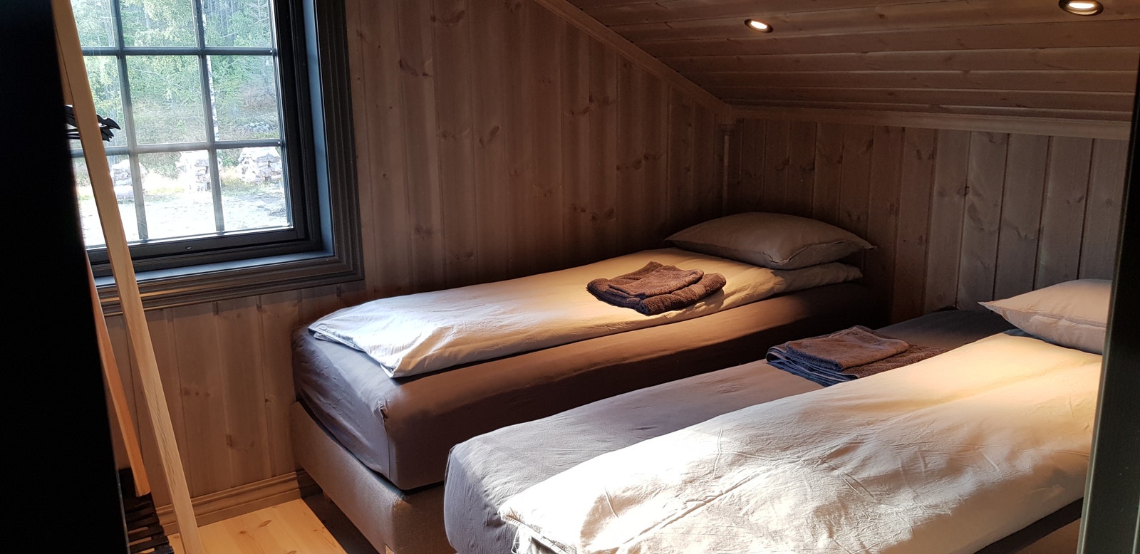Soverom 5 med 140 +90 cm seng (2 til 3 personer kan sove) Galleribilde
