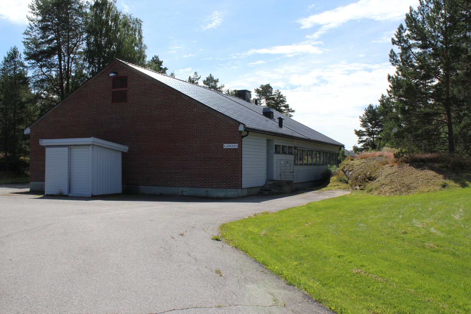 Servicebygg fra nord Galleribilde