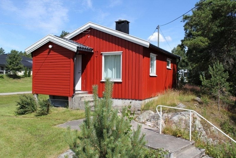 Hytte beliggende ved gjestebrygga Galleribilde