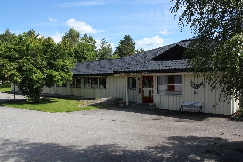Inngang hovedbygg (fra vest) Galleribilde