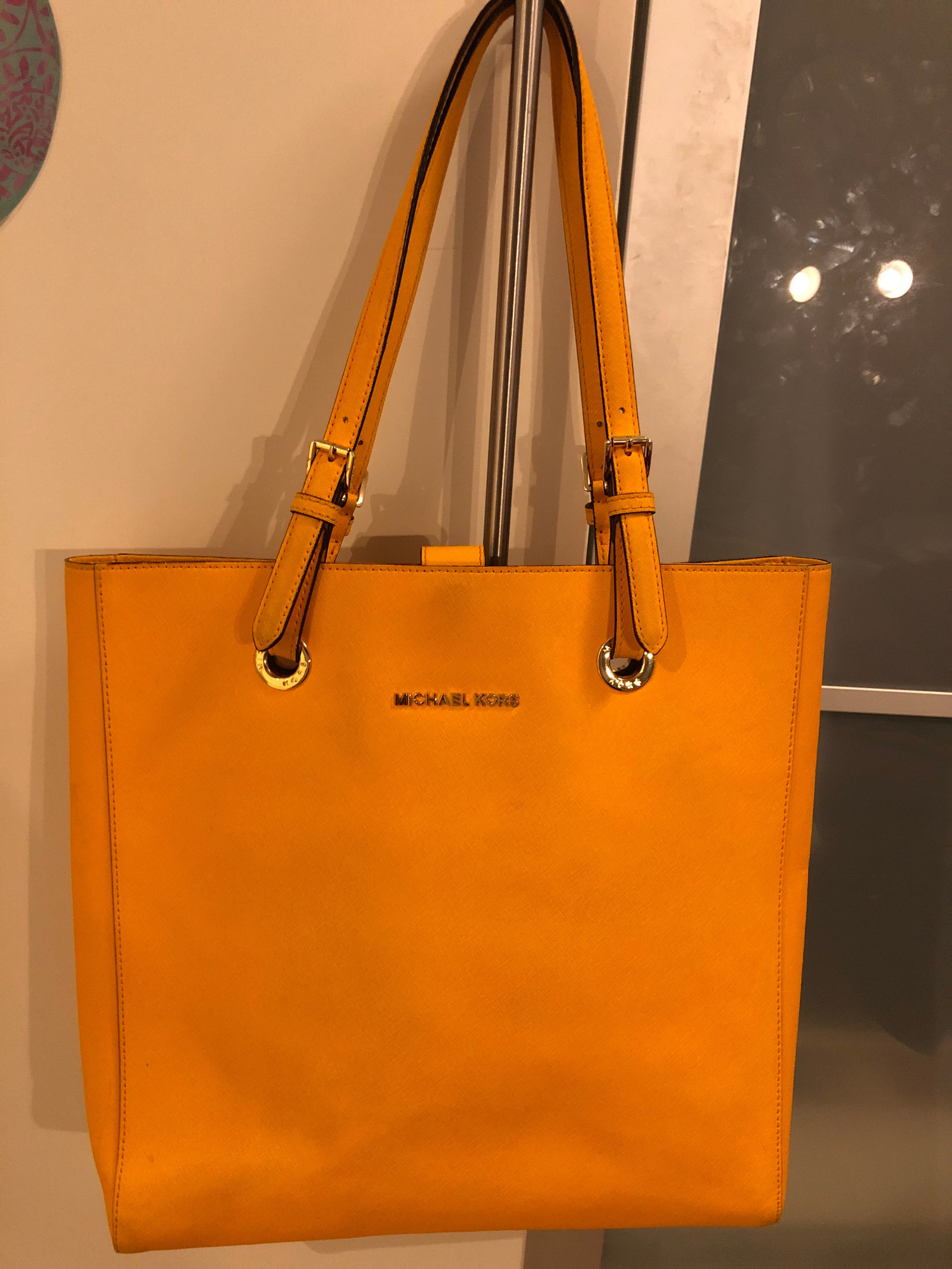 NY PRIS rabatt på 150kr! Skinn vesker, MK, | FINN.no Skinn MK veske selges | FINN.no