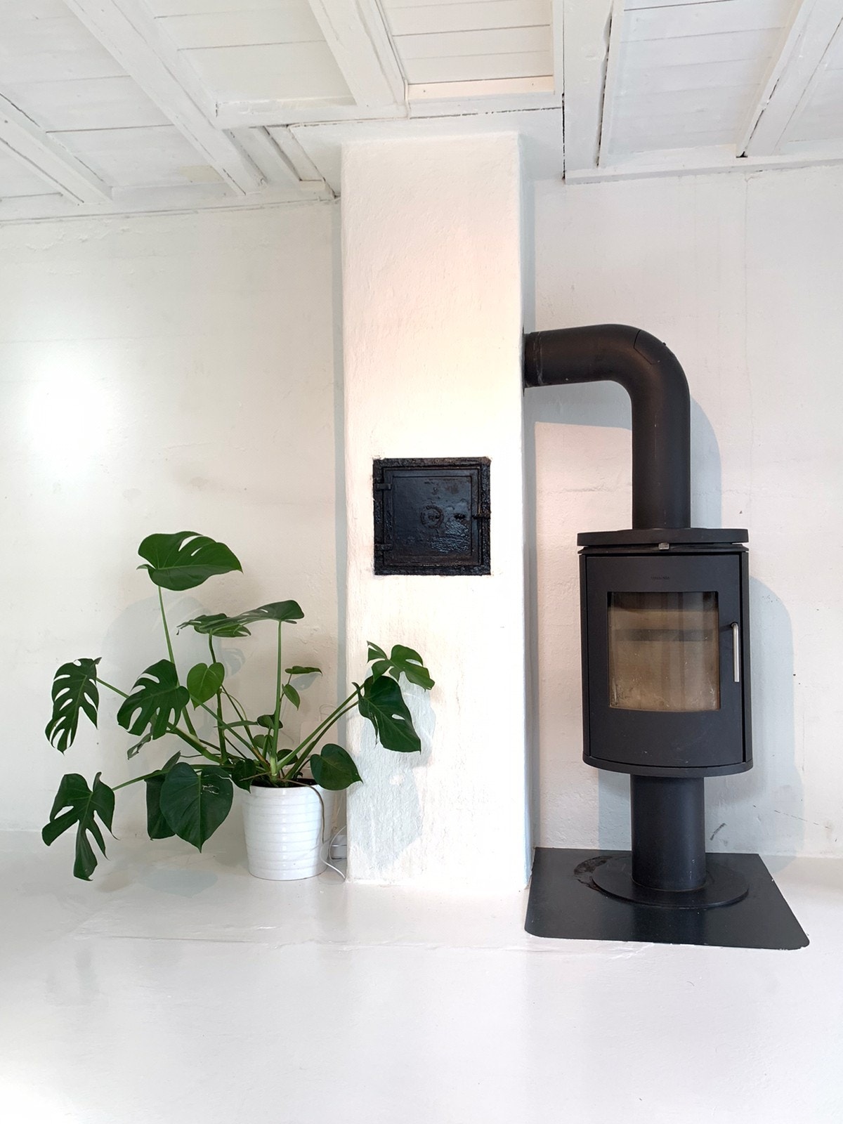 Hyggelig peis i stua Galleribilde