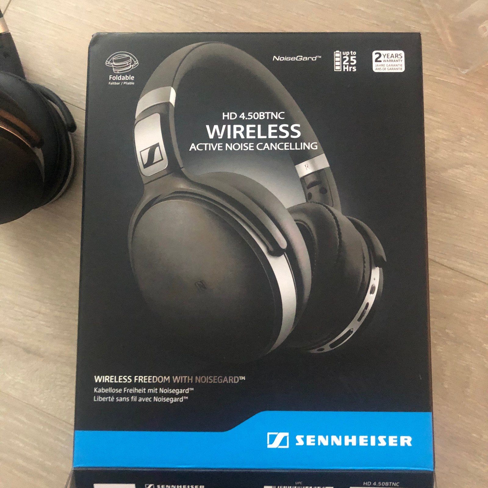 Sennheiser HD 4.50btnc noise cancelling | FINN.no SENNHEISER HD 4.50 BTNC Wireless Hodetelefoner med
