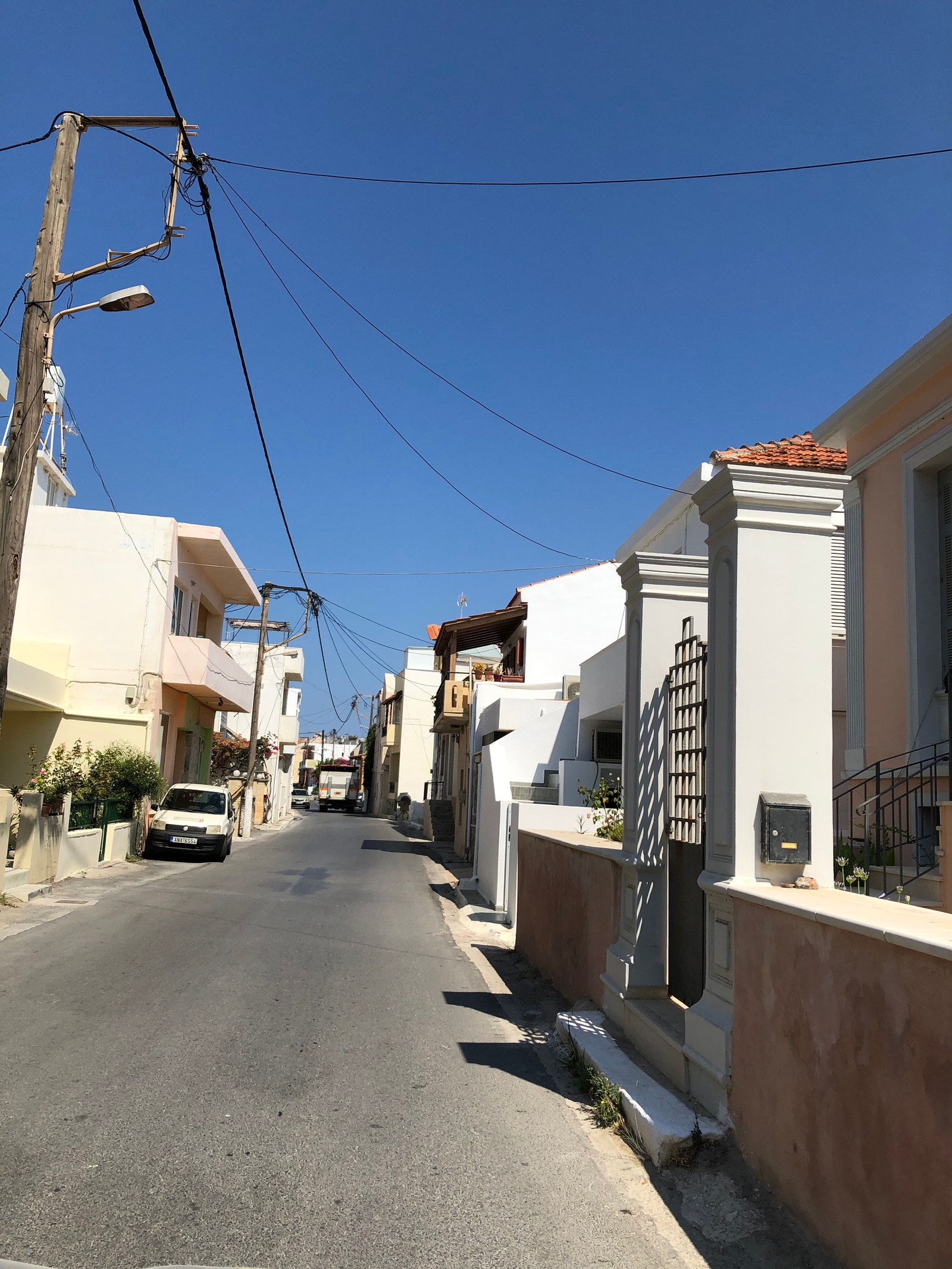 Kalyves gater Galleribilde