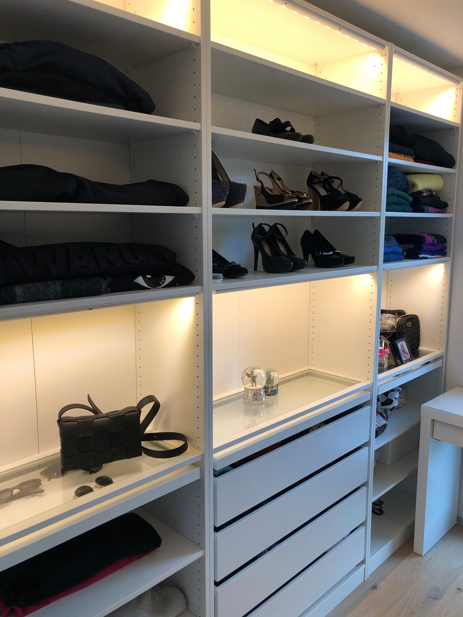 Walk in closet Galleribilde