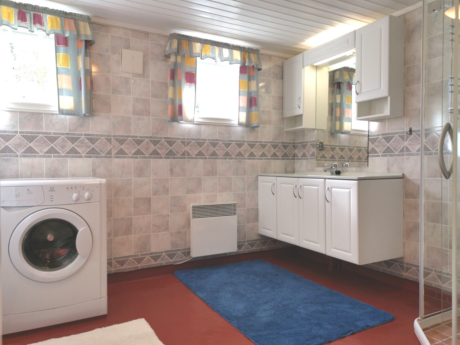 Vaskemaskin på bad Galleribilde