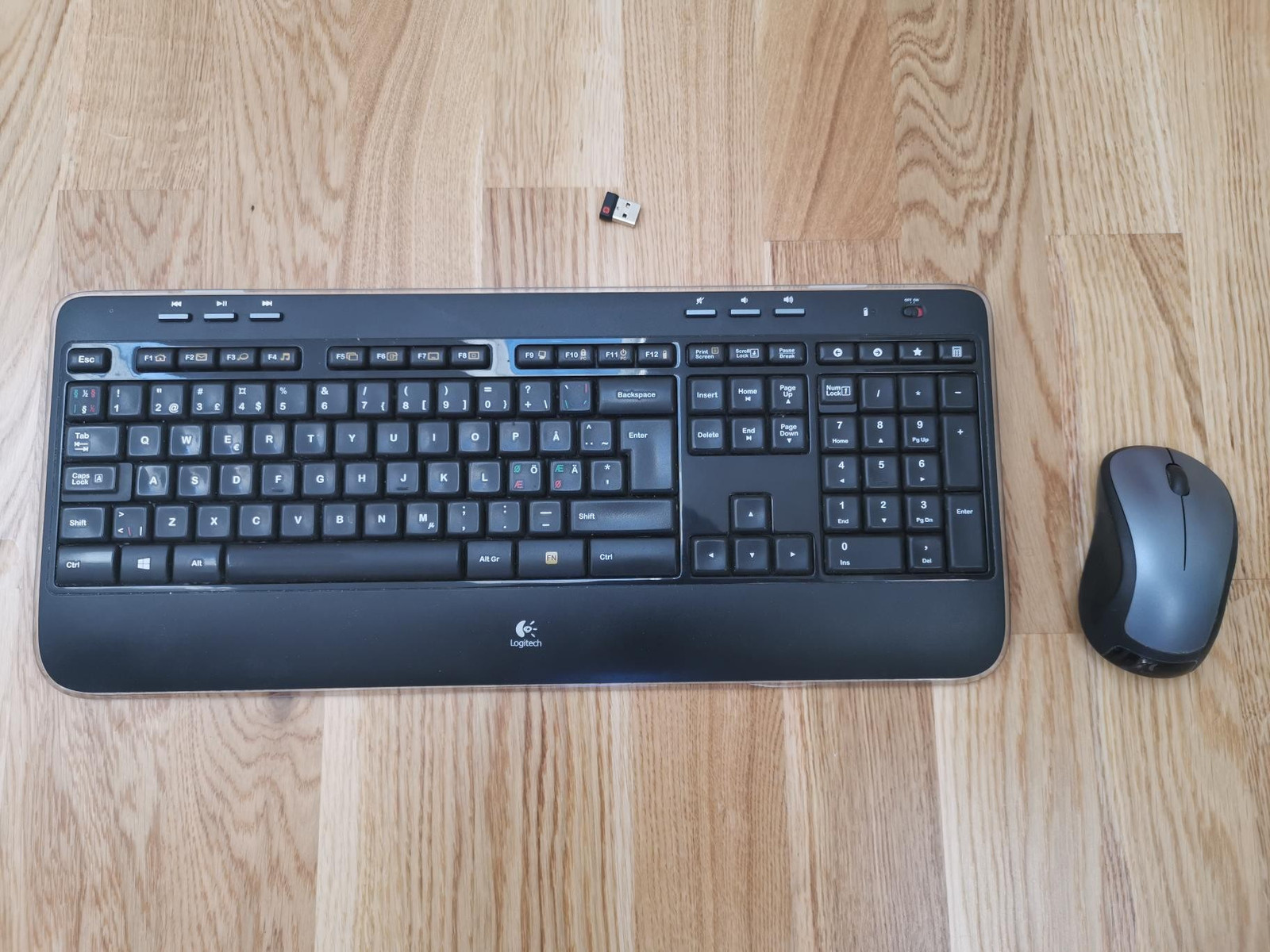 Logitech Tastatur og Mus | FINN.no Logitec tastatur og mus. USB inngang | FINN.no