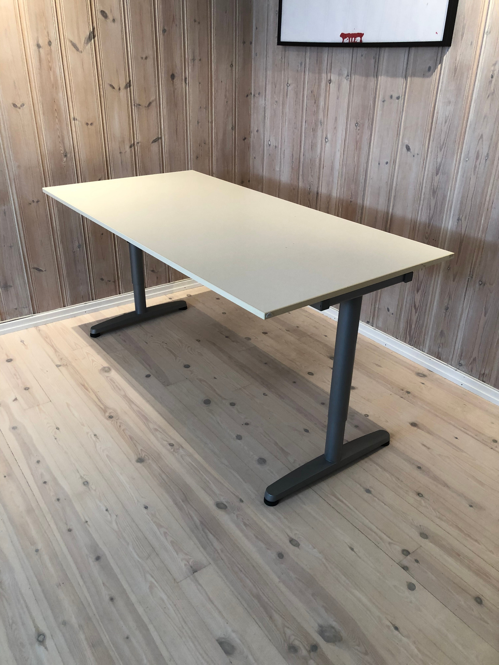 Skrivebord IKEA GALANT! Reservert! | FINN.no Ikea Galant skrivebord, 160x120 cm MIDLERTIDIG UTSOLGT