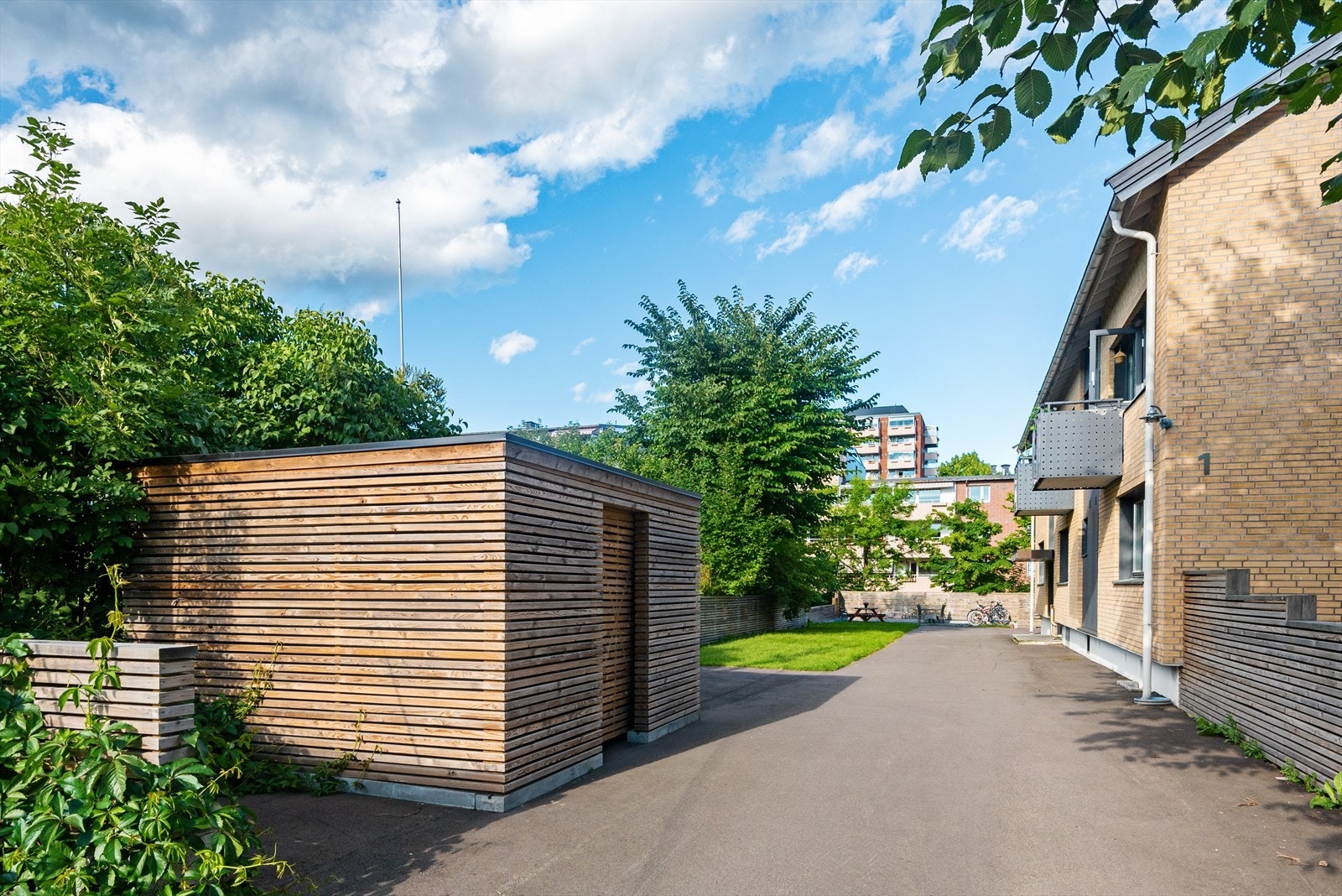Sameiets avfallsrom med stilfullt uttrykk. Galleribilde