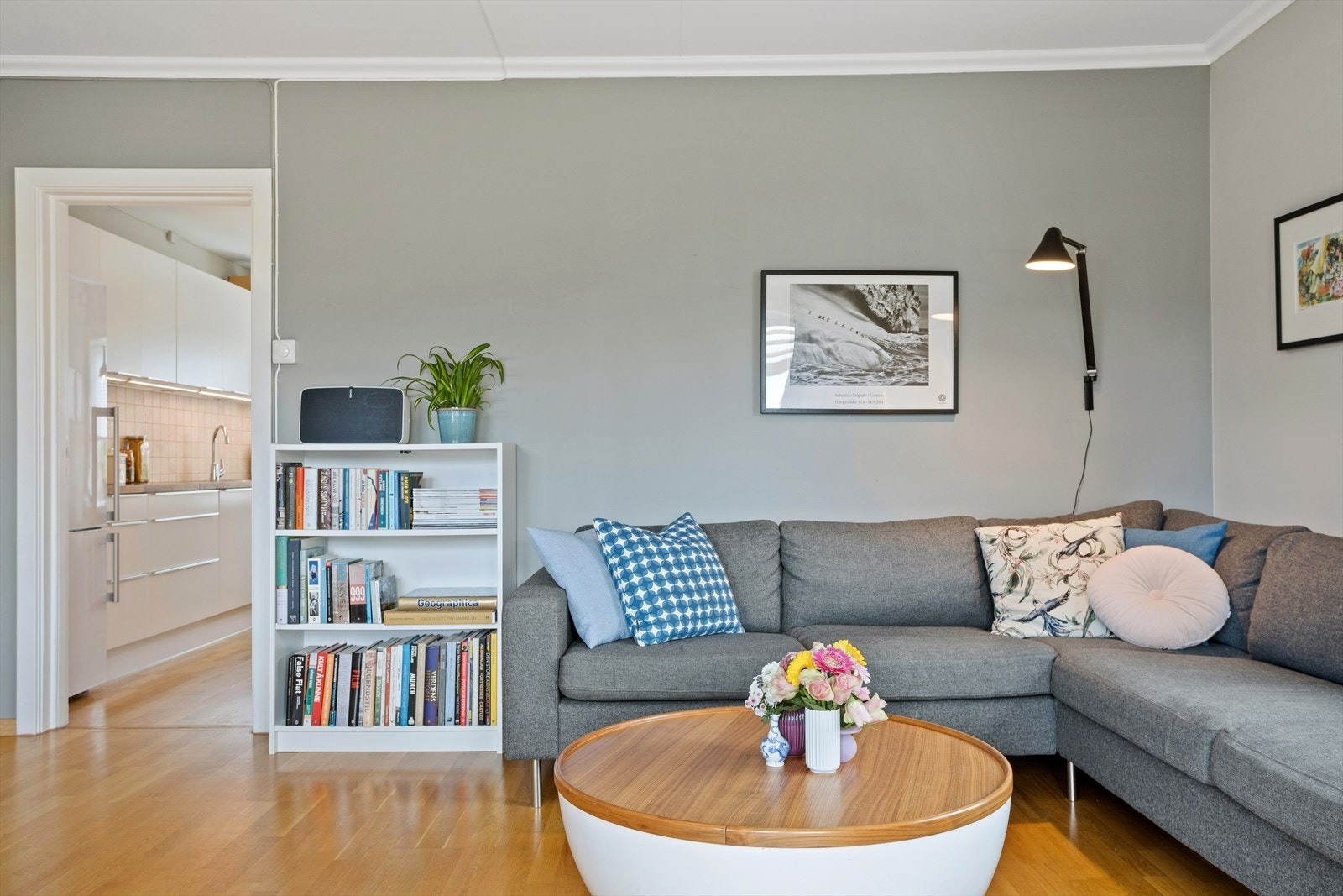 Parkett i alle rom, bortsett fra bad og gang. Galleribilde