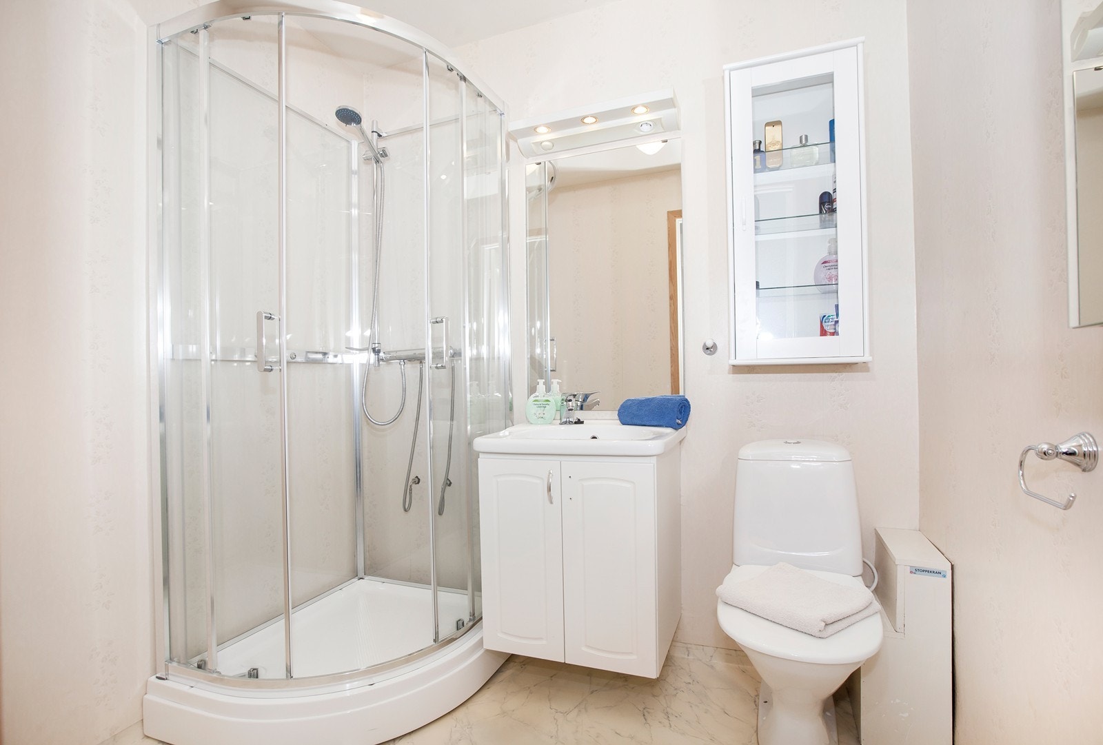 Bad - nytt dusjkabinett i 2016 Galleribilde