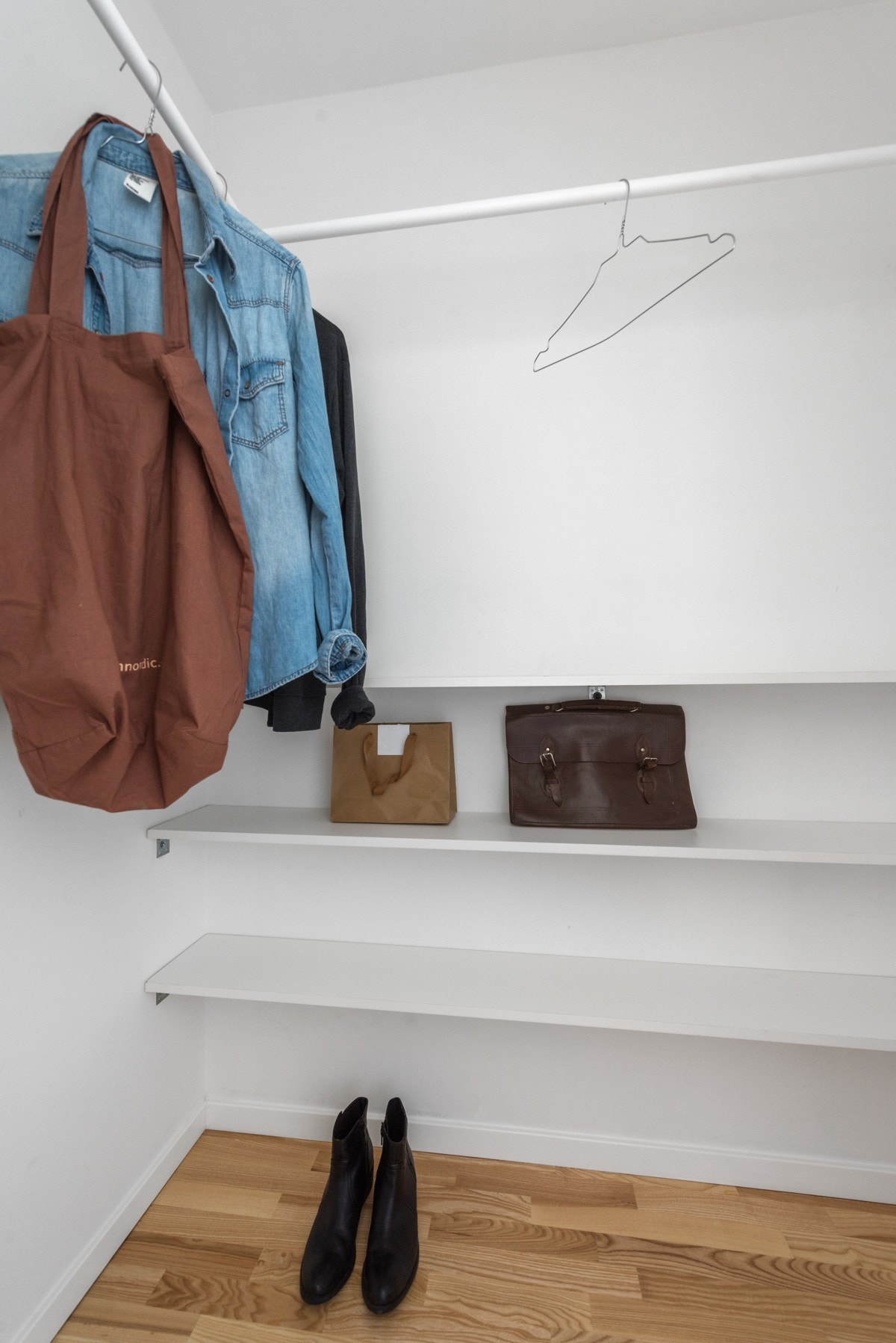 Leiligheten har praktisk bod i leiligheten i tillegg til 1 kjellerbod Galleribilde