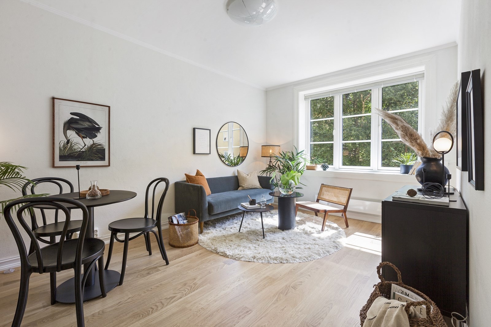 God plass til spisegruppe Galleribilde