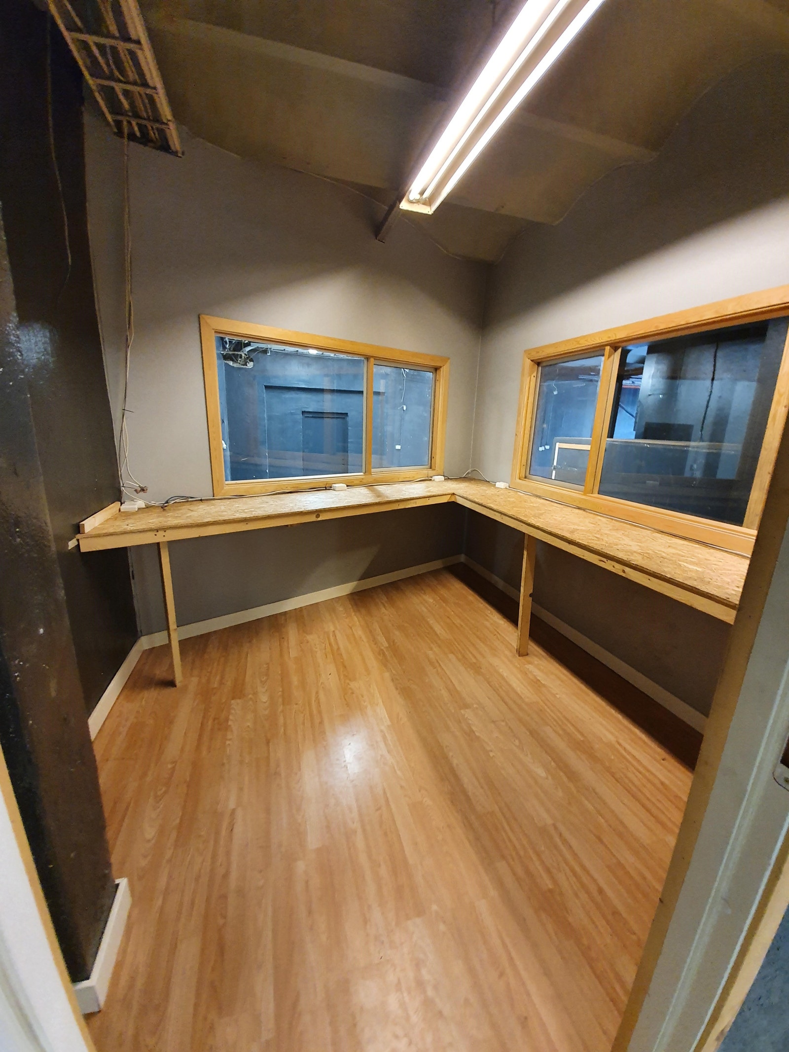 Mulig ekstra kontorer? Hele delen kan også fjernes. Galleribilde