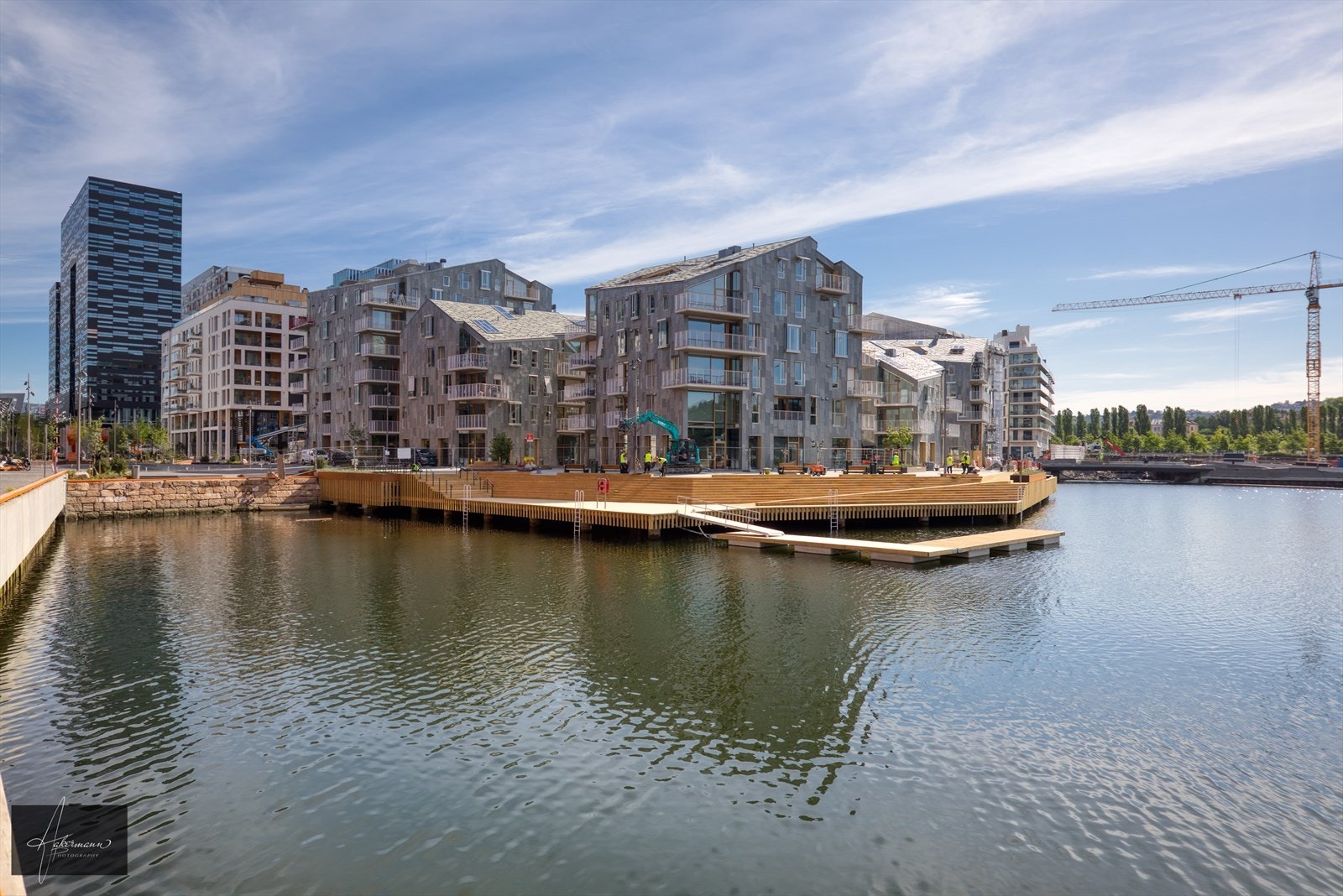 Badebrygge like ved leiligheten Galleribilde