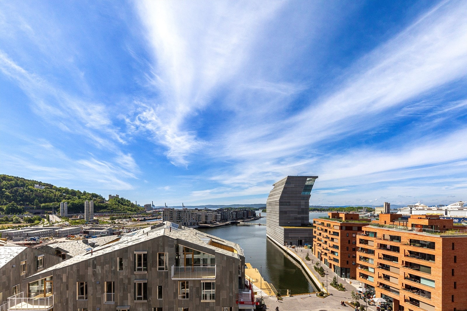 Fantastisk utsikt fra takterrassen Galleribilde