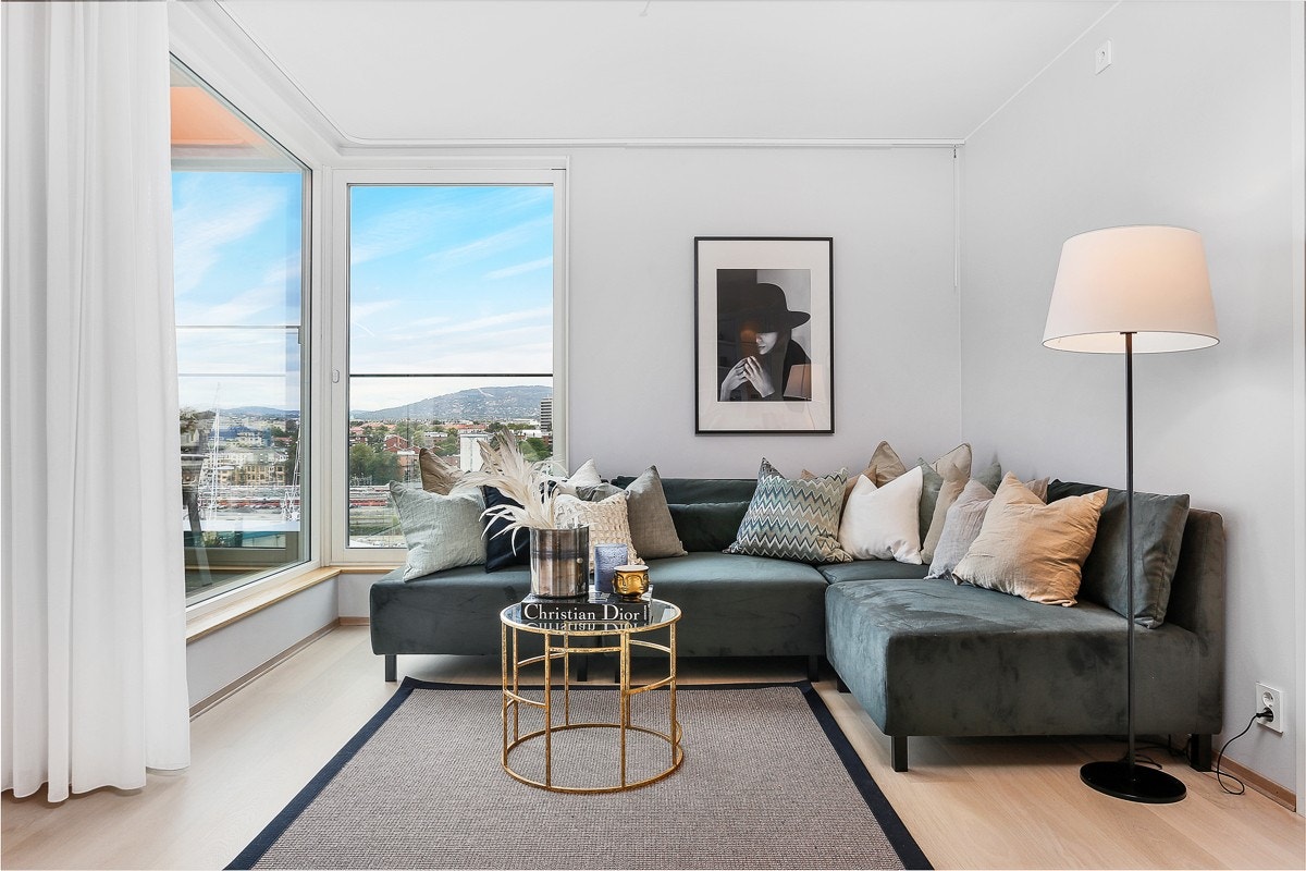 Stue med plass til stor salong. Galleribilde