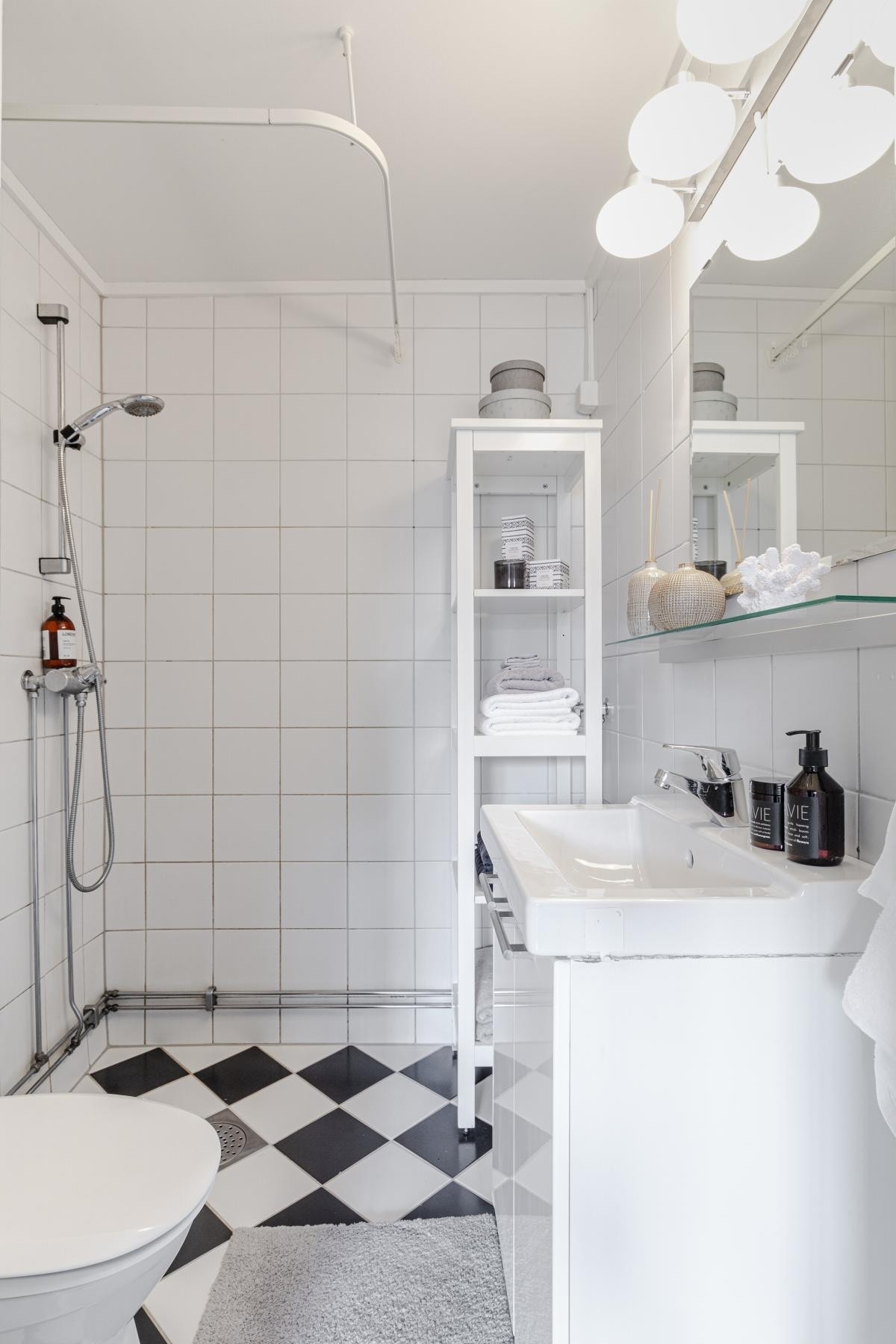 Badet ble modernisert i regi av borettslaget i 2002, og samtidig oppgradert med nytt soilrør. Galleribilde