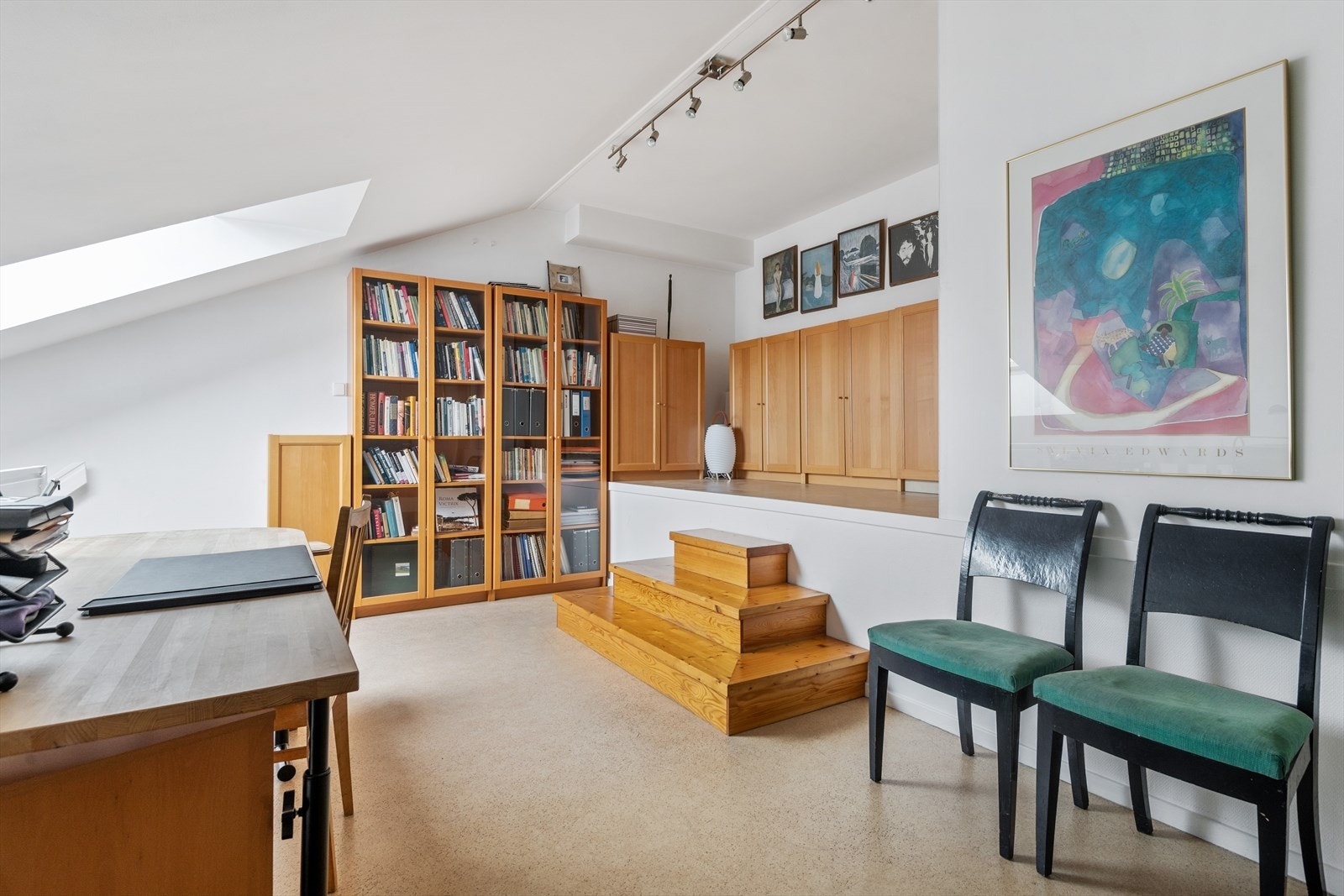 Fra den lille trappen tas man opp til omkledningsrommet. Galleribilde