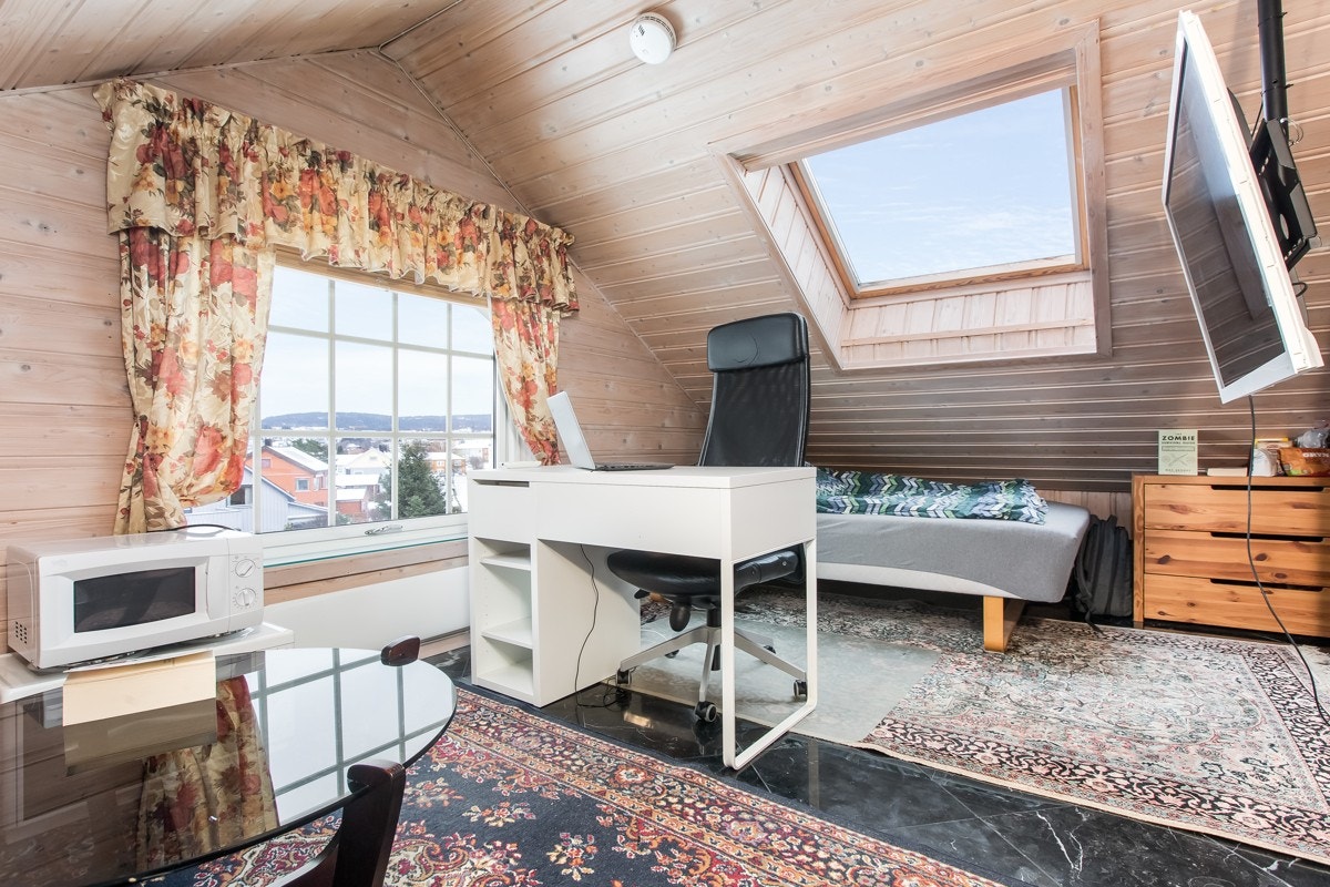 Hybel på loft Galleribilde