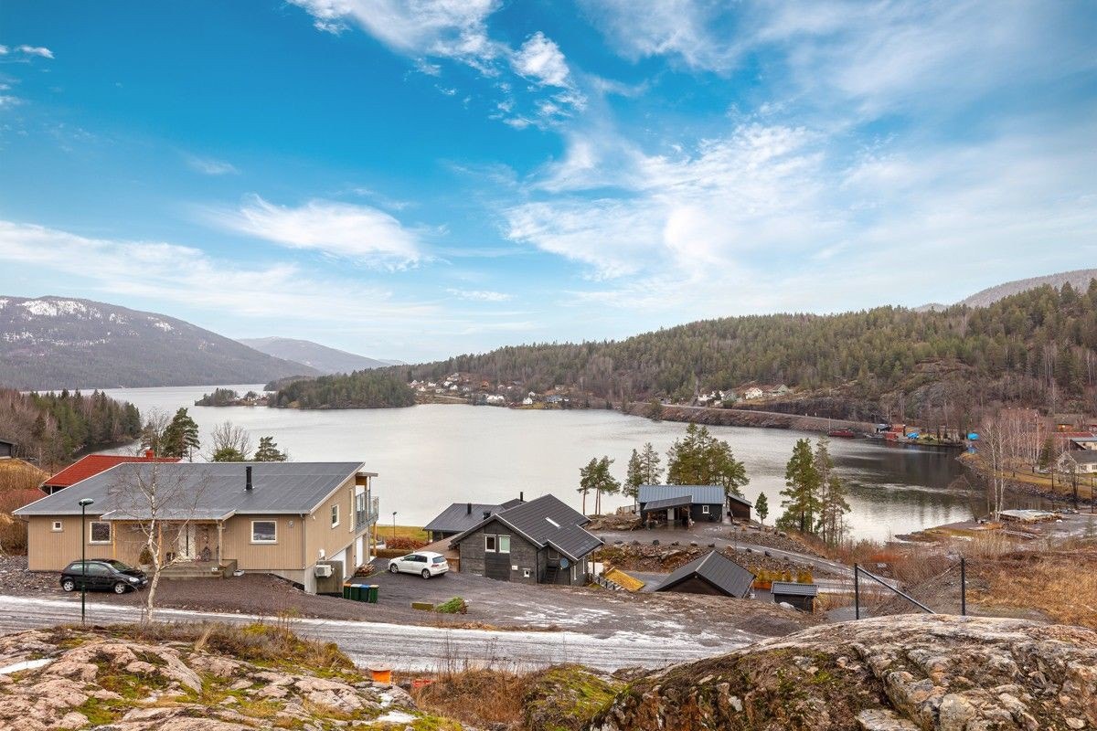 Utsikt fra tomten Galleribilde