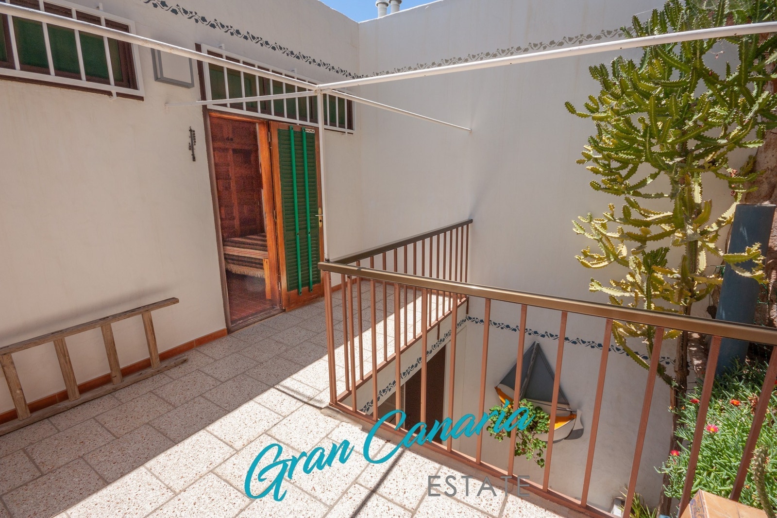 Mulighet for å henge opp klær til tørk Galleribilde