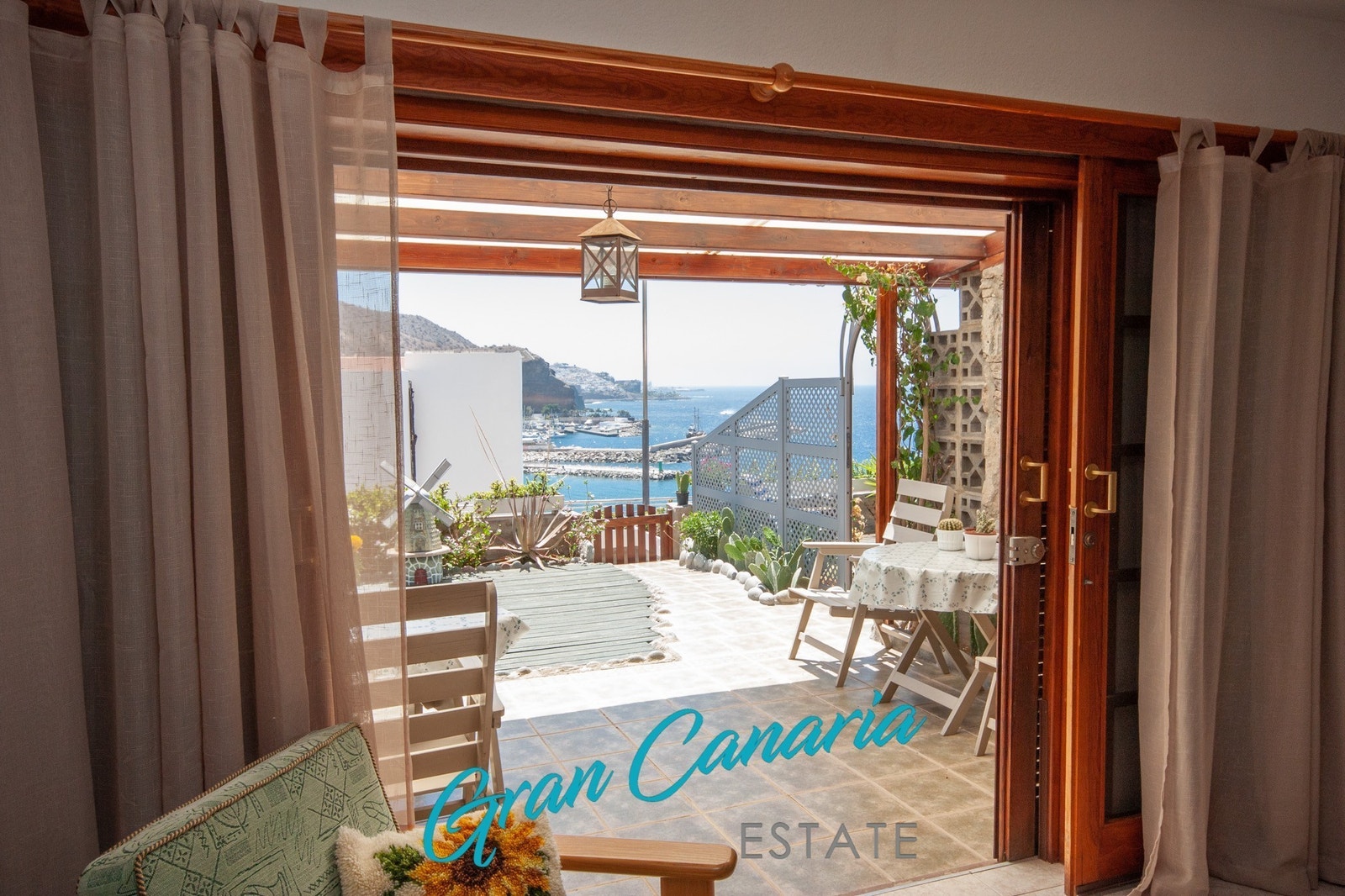 Fin utsikt innefra Galleribilde