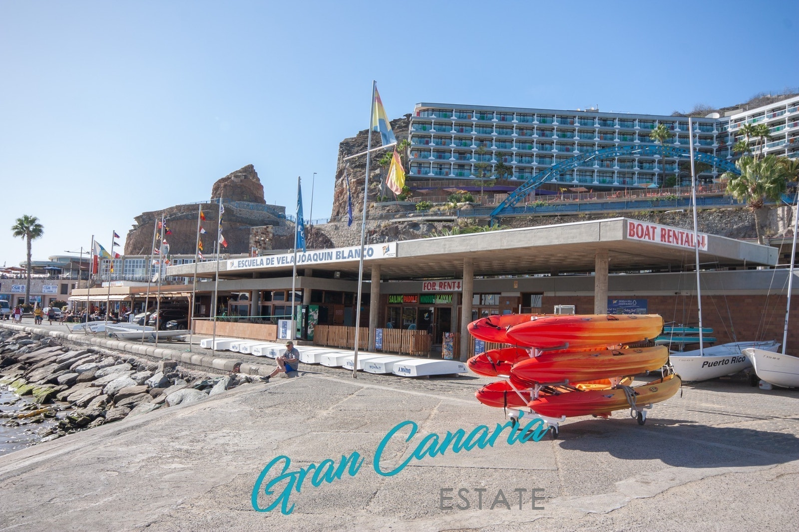 Båtutleie og vannsport til rimelige priser på stranden Galleribilde