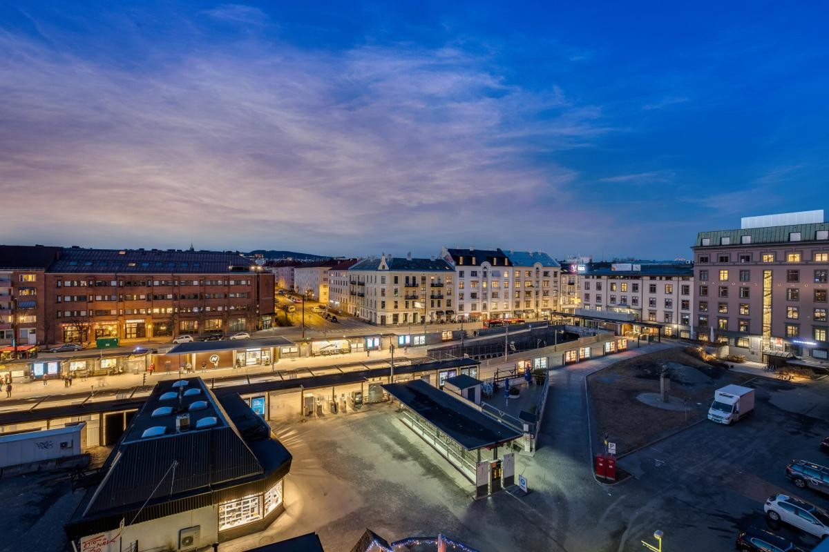 Majorstuen med alle t-baner som tar deg hurtig til byen eller marka Galleribilde