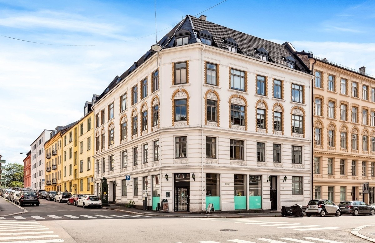 Pen klassisk boliggård. Veldrevet sameie. Galleribilde