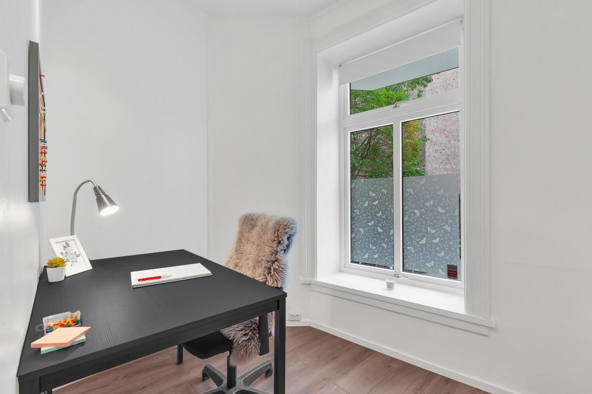 Soverom 3 mot indre gård Galleribilde