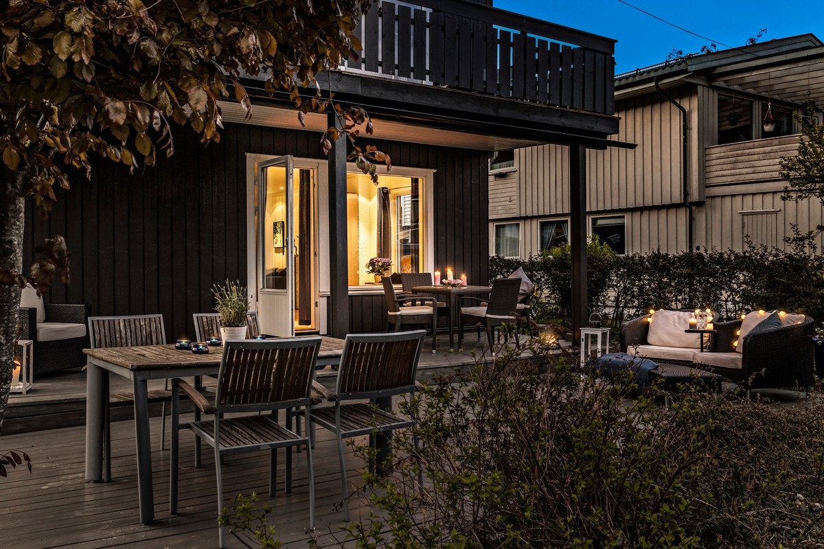 Terrasse - Som skapt for å trekke seg tilbake, slappe av og nyte sene sommerkvelder.. Galleribilde