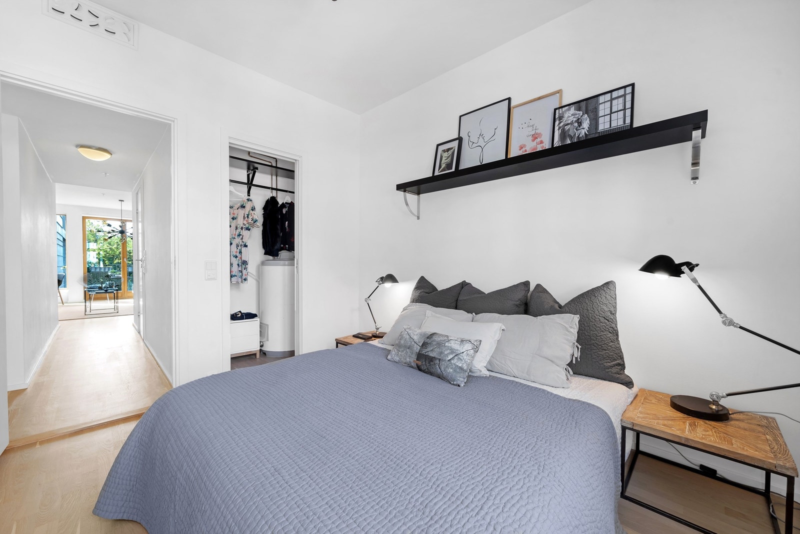 Hovedsoverom med inngang til bod/garderobe Galleribilde