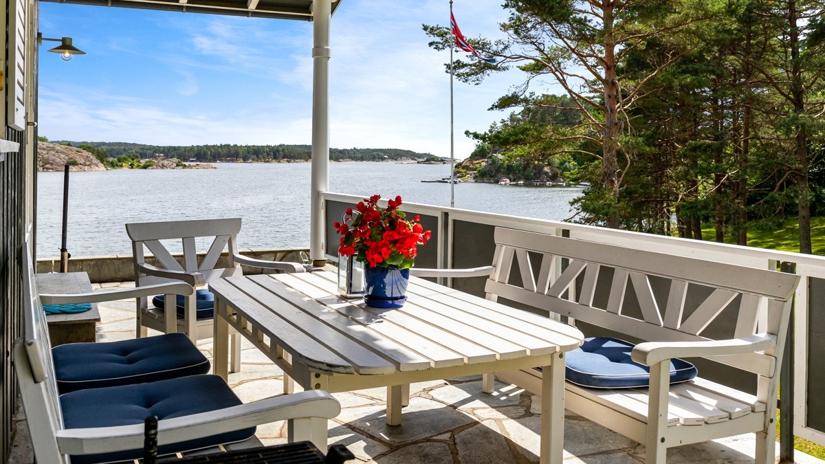 Her er det upåklagelig sjøutsikt og fantastiske solforhold. Galleribilde