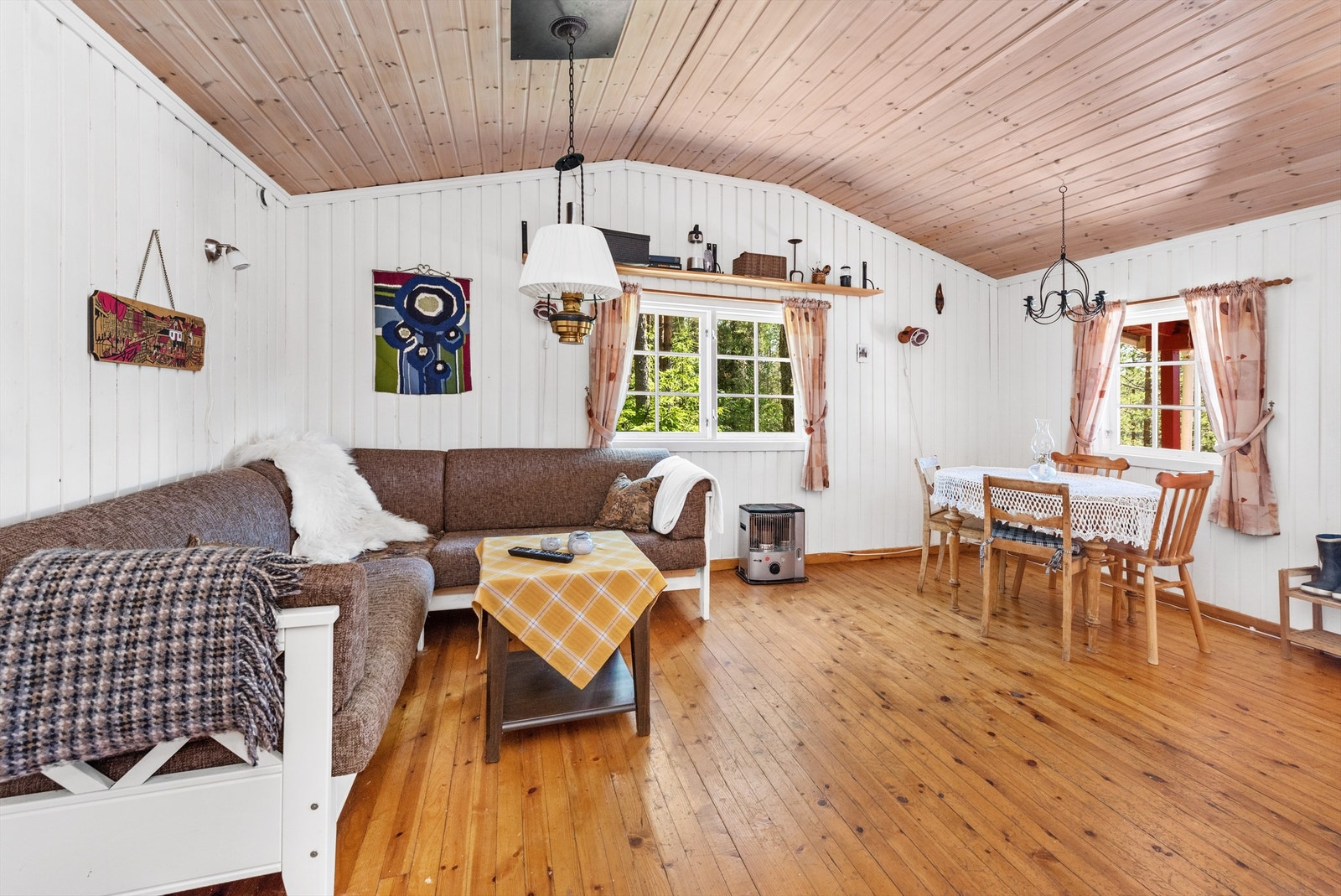 Stue/spisestue Galleribilde