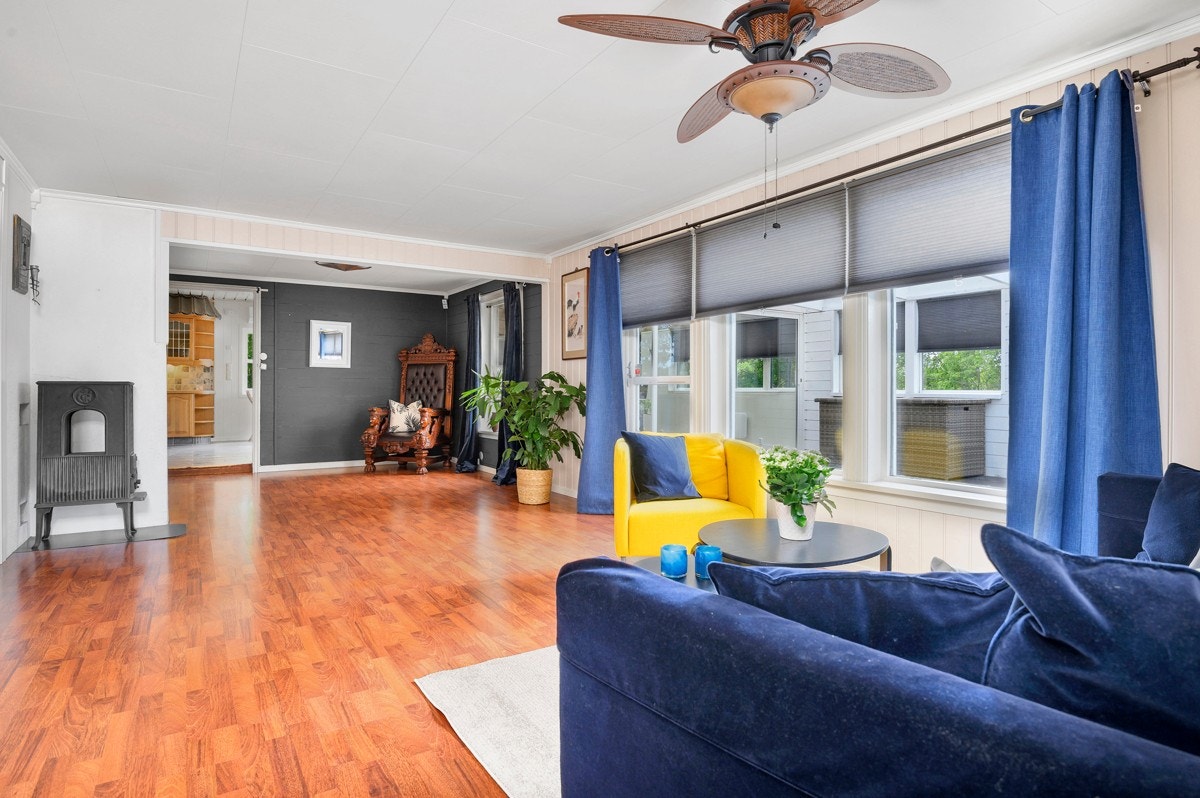 Stue med utgang til terrasse Galleribilde