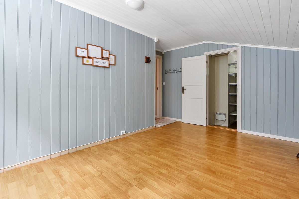 Hovedsoverom i 2. etg med walking closet Galleribilde