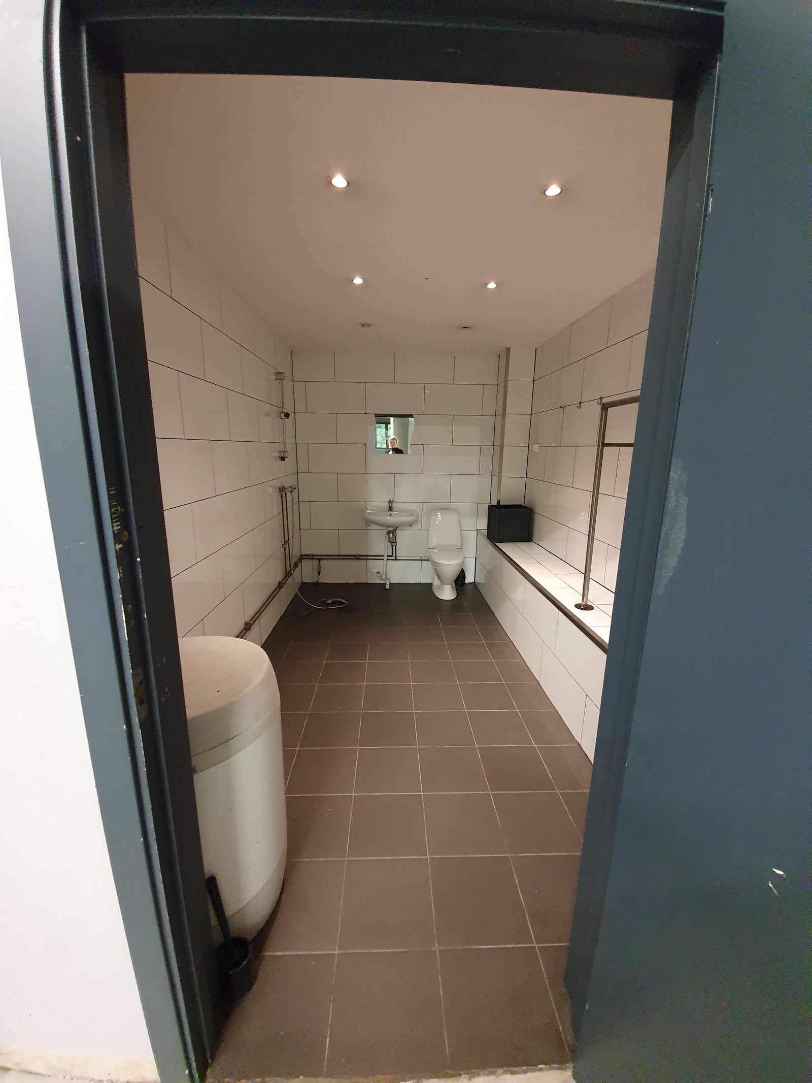 Toalett m/dusj. Galleribilde