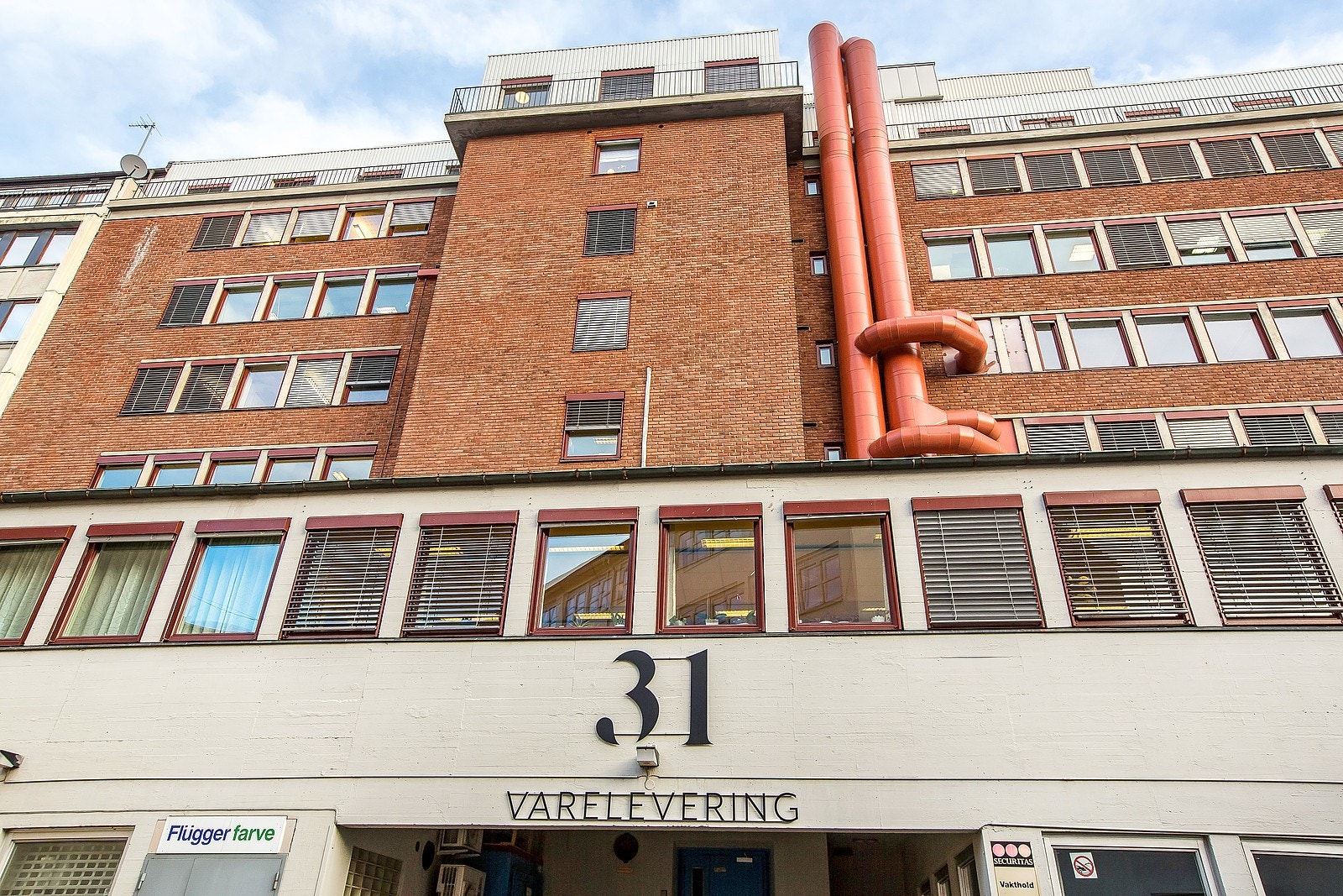 Fasade bak Galleribilde