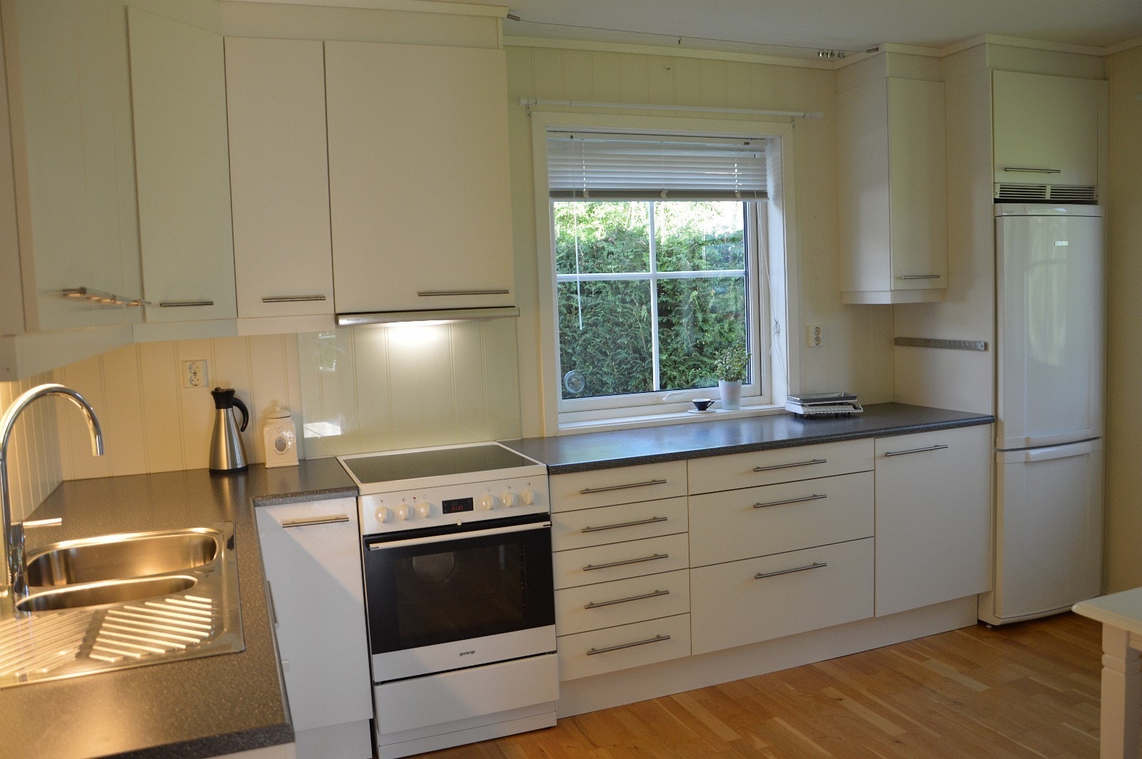 Kjøkken mot sør/øst Galleribilde