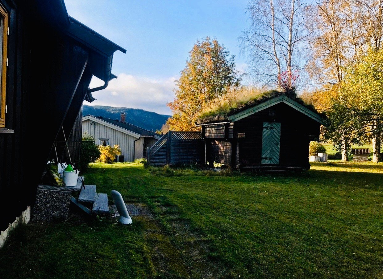 Inngang på nordsiden av huset Galleribilde