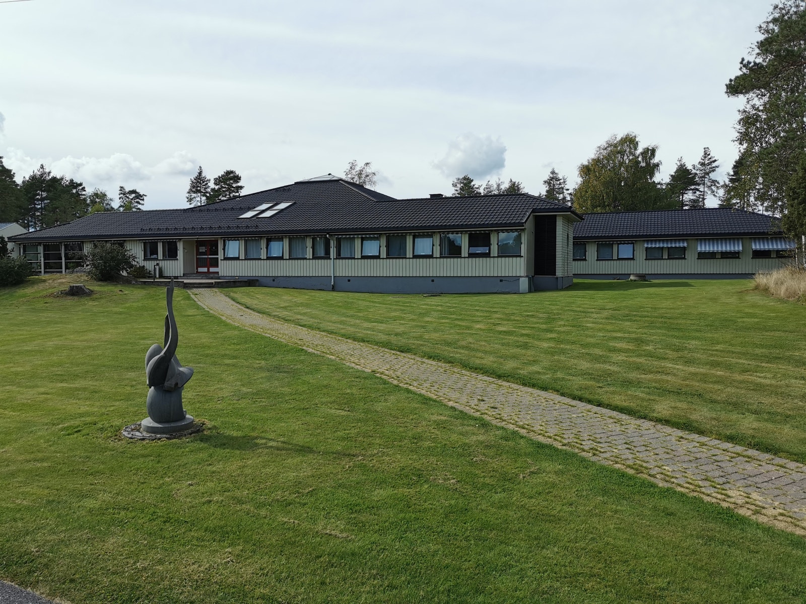 Hovedbygg sett fra øst Galleribilde